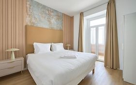 Brand New Hostel Anjos